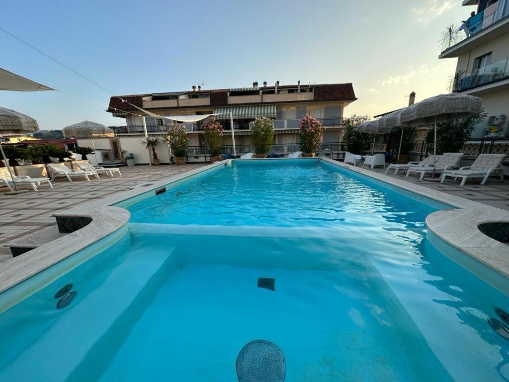 Hotel Costa Verde 피네토 외부 사진